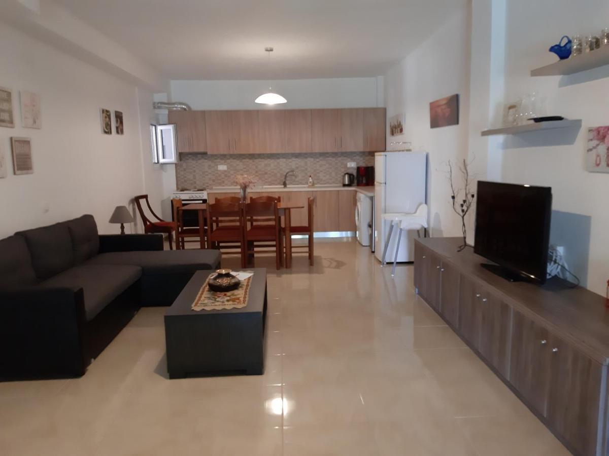Maria Lemoni Swimming Pool Apartment 네아 스키오니 외부 사진