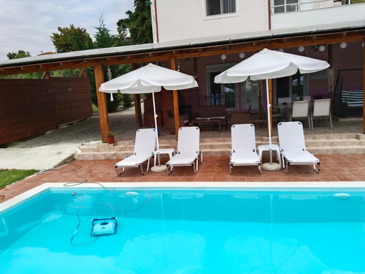 Maria Lemoni Swimming Pool Apartment 네아 스키오니 외부 사진