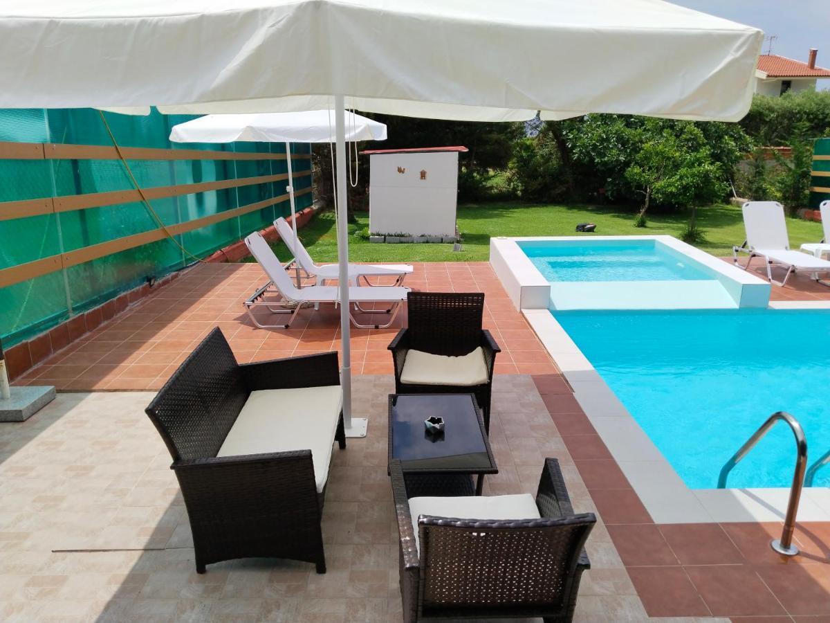 Maria Lemoni Swimming Pool Apartment 네아 스키오니 외부 사진
