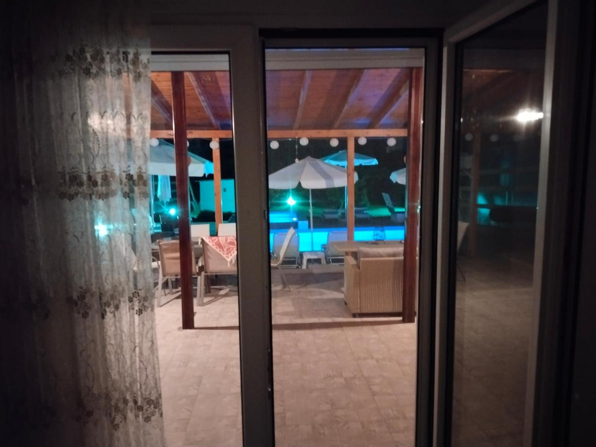 Maria Lemoni Swimming Pool Apartment 네아 스키오니 외부 사진